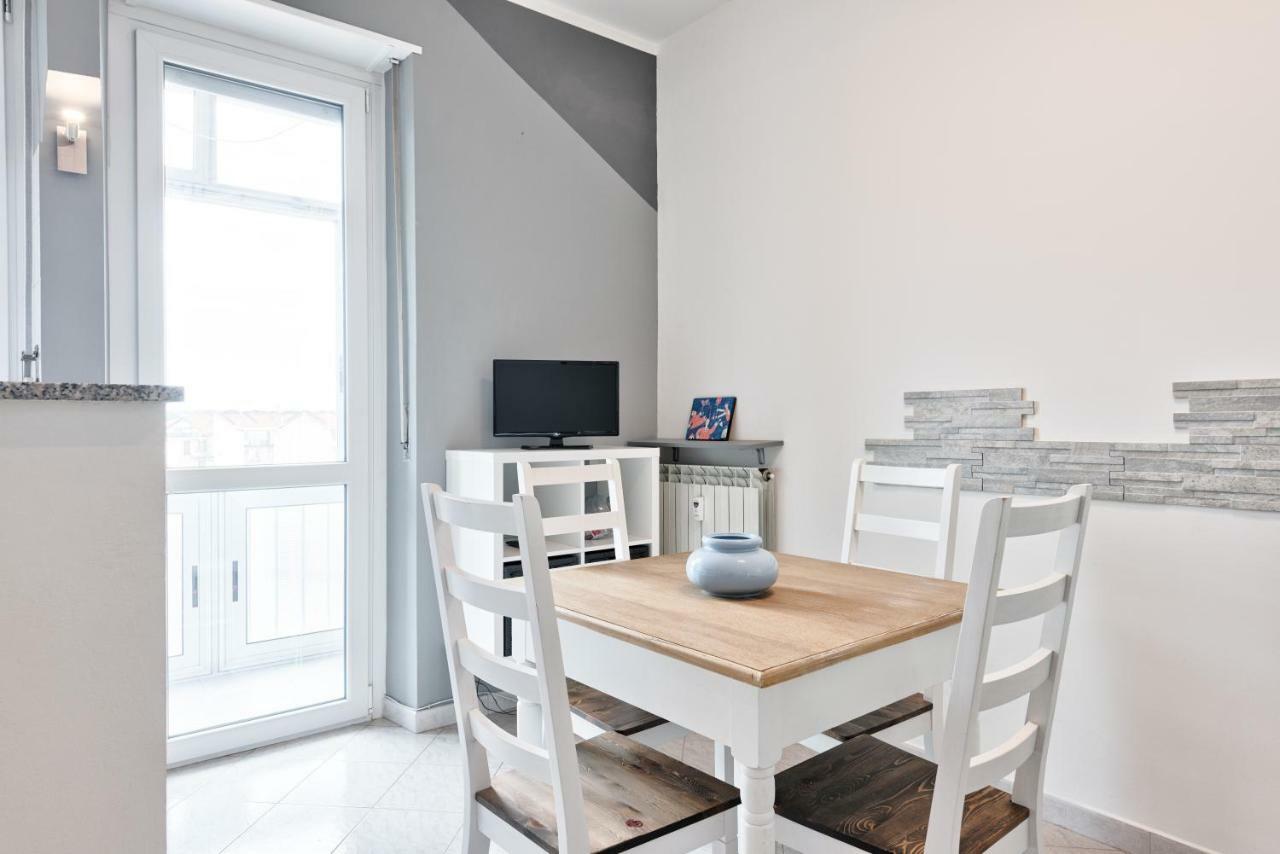 Lungo Dora With Balcony And Panoramic View Apartman Torino Kültér fotó